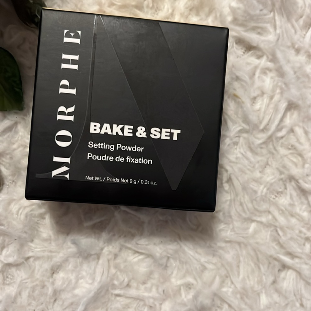 Morphe Bake Setting Powder - Picture 2 of 6